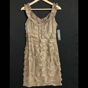 NWT BEAUTIFUL FORMAL DRESS BY LONDON TIMES SIZE 8